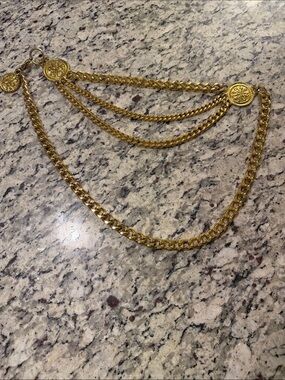 Escada Vintage 1980s Gold-Tone Layered Coin Medallion Necklace